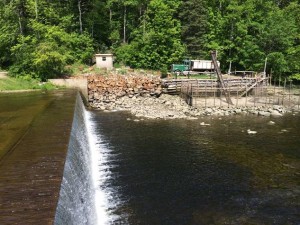 River dam in eastern Maine, located at the confluence of the Orland and Penobscot Rivers near the head of Penobscot Bay.